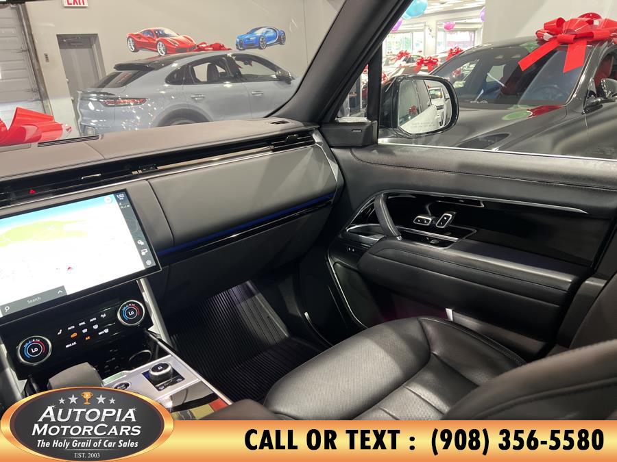 2023 Land Rover Range Rover SE photo 29