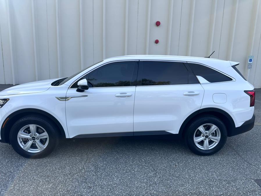 2023 Kia Sorento LX photo 13