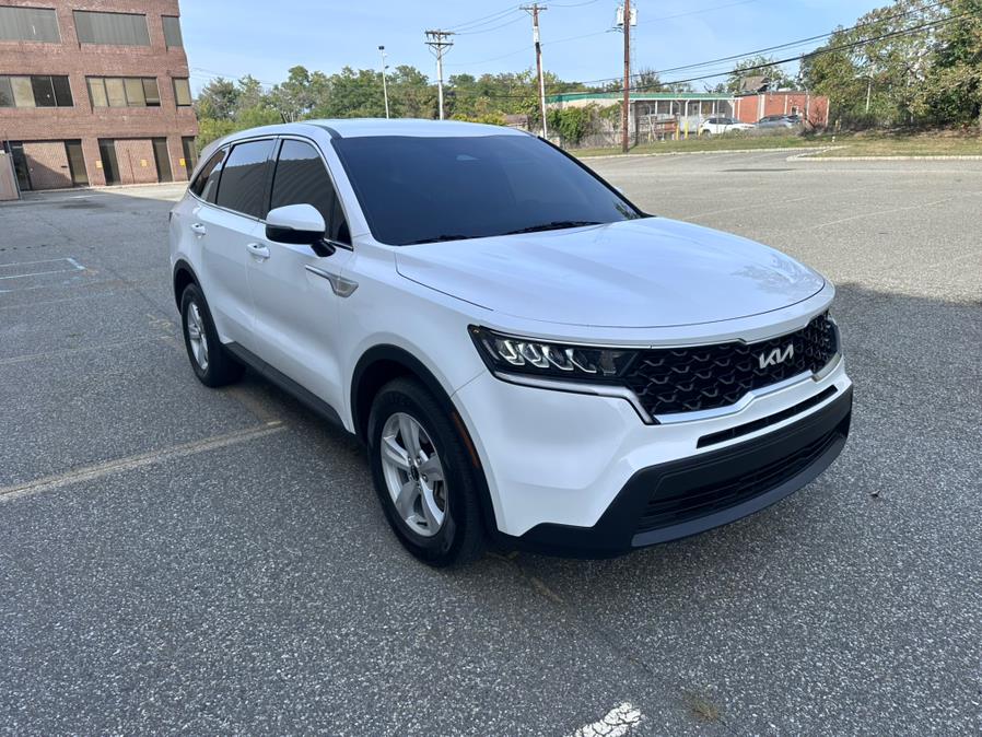 2023 Kia Sorento LX photo 6