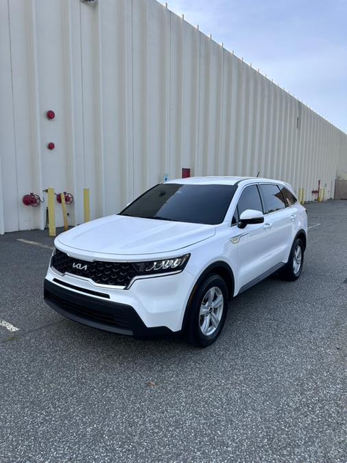 2023 Kia Sorento LX photo 3