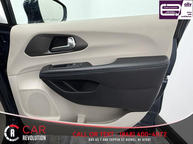 2021 Chrysler Pacifica Hybrid Hybrid Touring L, available for sale in Avenel, New Jersey | Car Revolution. Avenel, New Jersey 2021 Chrysler Pacifica Hybrid Hybrid Touring L, available for sale in Avenel, New Jersey | Car Revolution. Avenel, New Jersey
