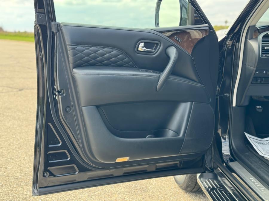 2019 Infiniti QX80 Luxe photo 15