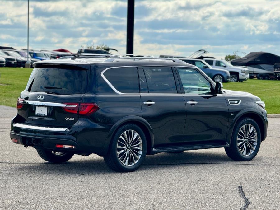 2019 Infiniti QX80 Luxe photo 9