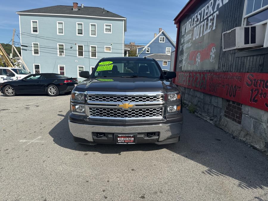 2014 Chevrolet Silverado 1500 4WD Crew Cab 143.5" LT w/1LT, available for sale in Worcester, Massachusetts | Worcester Auto Outlet LLC. Worcester, Massachusetts 2014 Chevrolet Silverado 1500 4WD Crew Cab 143.5" LT w/1LT, available for sale in Worcester, Massachusetts | Worcester Auto Outlet LLC. Worcester, Massachusetts