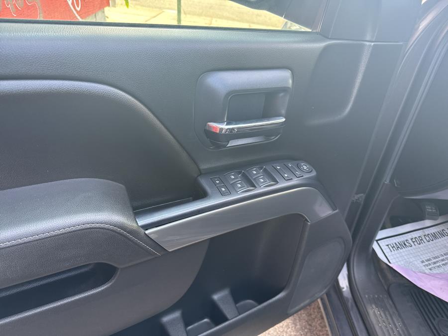 2014 Chevrolet Silverado 1500 4WD Crew Cab 143.5" LT w/1LT, available for sale in Worcester, Massachusetts | Worcester Auto Outlet LLC. Worcester, Massachusetts 2014 Chevrolet Silverado 1500 4WD Crew Cab 143.5" LT w/1LT, available for sale in Worcester, Massachusetts | Worcester Auto Outlet LLC. Worcester, Massachusetts