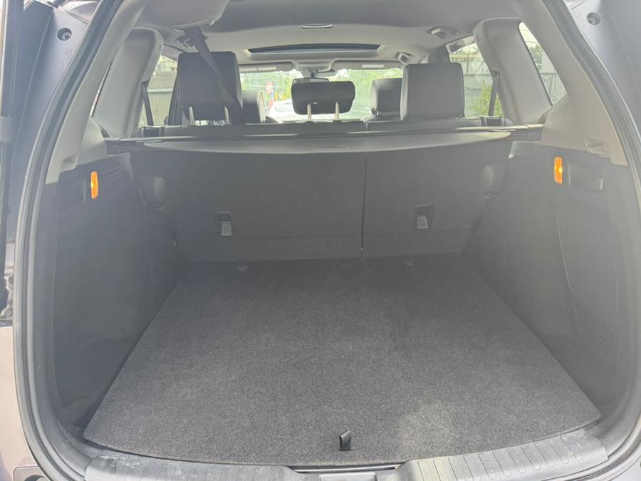 2021 Honda CR-V Hybrid Touring photo 4