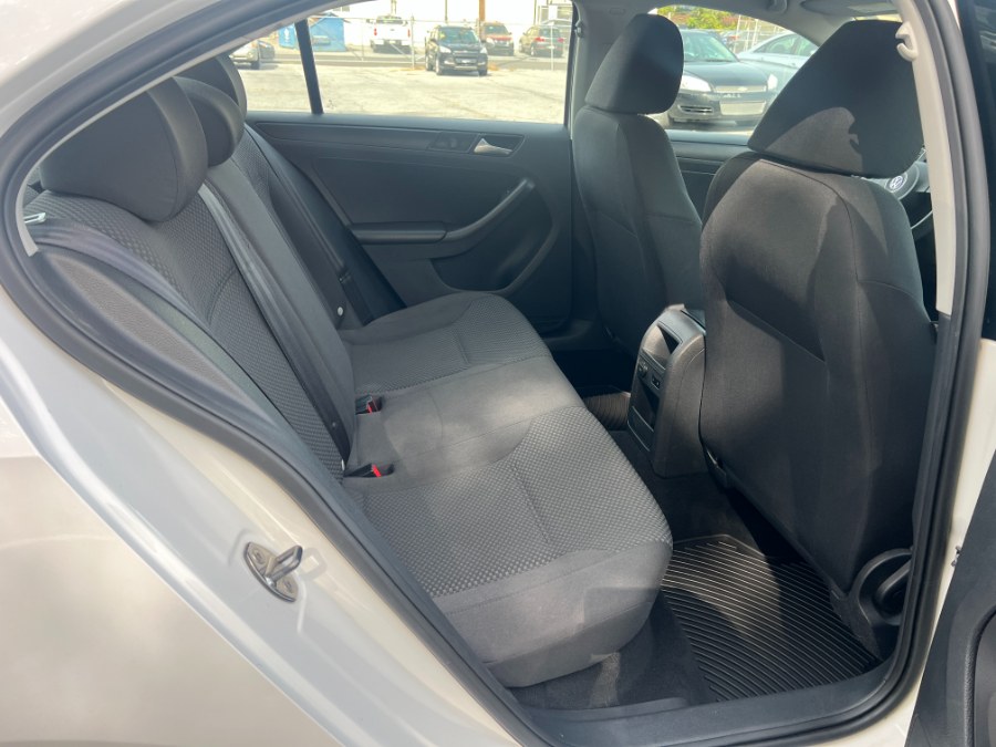 2014 Volkswagen Jetta Sedan 4dr Auto S, available for sale in Bethlehem, Pennsylvania | Best Auto Deals LLC. Bethlehem, Pennsylvania 2014 Volkswagen Jetta Sedan 4dr Auto S, available for sale in Bethlehem, Pennsylvania | Best Auto Deals LLC. Bethlehem, Pennsylvania