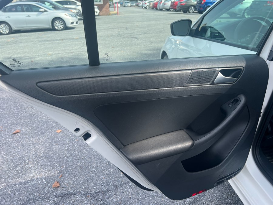 2014 Volkswagen Jetta Sedan 4dr Auto S, available for sale in Bethlehem, Pennsylvania | Best Auto Deals LLC. Bethlehem, Pennsylvania 2014 Volkswagen Jetta Sedan 4dr Auto S, available for sale in Bethlehem, Pennsylvania | Best Auto Deals LLC. Bethlehem, Pennsylvania