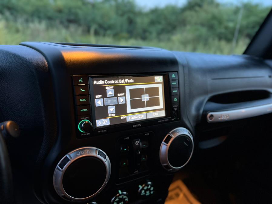 2016 Jeep Wrangler Unlimited 4WD 4dr Rubicon Hard Rock, available for sale in Paterson, New Jersey | Speedway Motors LLC. Paterson, New Jersey 2016 Jeep Wrangler Unlimited 4WD 4dr Rubicon Hard Rock, available for sale in Paterson, New Jersey | Speedway Motors LLC. Paterson, New Jersey