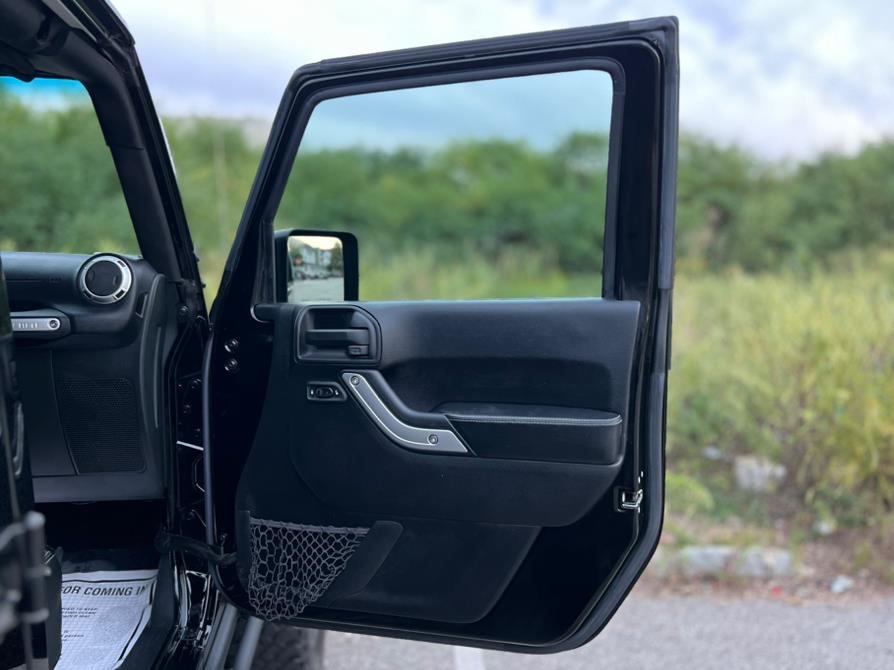 2016 Jeep Wrangler Unlimited 4WD 4dr Rubicon Hard Rock, available for sale in Paterson, New Jersey | Speedway Motors LLC. Paterson, New Jersey 2016 Jeep Wrangler Unlimited 4WD 4dr Rubicon Hard Rock, available for sale in Paterson, New Jersey | Speedway Motors LLC. Paterson, New Jersey