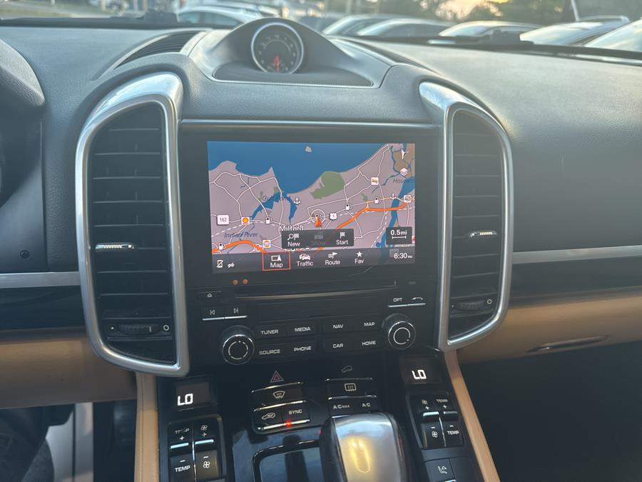 2017 Porsche Cayenne Platinum Edition AWD, available for sale in Milford, Connecticut | Korhan LLC DBA Superior Motors. Milford, Connecticut 2017 Porsche Cayenne Platinum Edition AWD, available for sale in Milford, Connecticut | Korhan LLC DBA Superior Motors. Milford, Connecticut