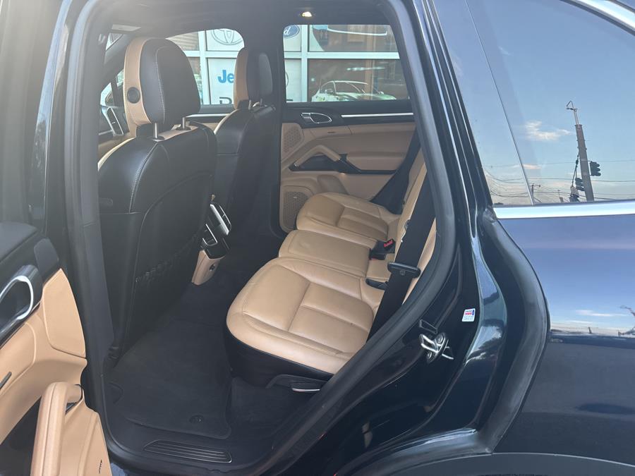 2017 Porsche Cayenne Platinum Edition AWD, available for sale in Milford, Connecticut | Korhan LLC DBA Superior Motors. Milford, Connecticut 2017 Porsche Cayenne Platinum Edition AWD, available for sale in Milford, Connecticut | Korhan LLC DBA Superior Motors. Milford, Connecticut