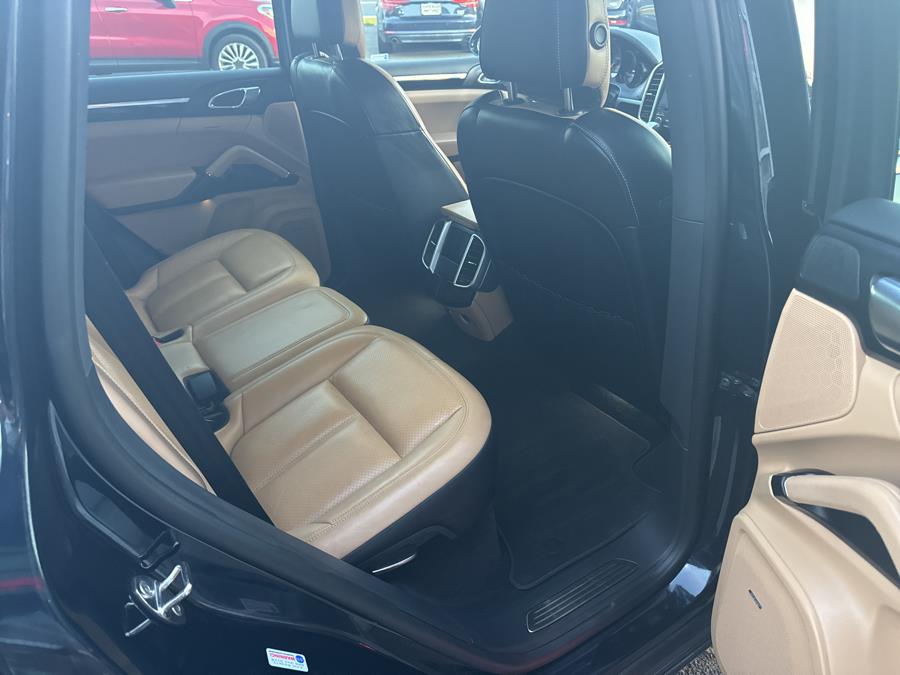 2017 Porsche Cayenne Platinum Edition AWD, available for sale in Milford, Connecticut | Korhan LLC DBA Superior Motors. Milford, Connecticut 2017 Porsche Cayenne Platinum Edition AWD, available for sale in Milford, Connecticut | Korhan LLC DBA Superior Motors. Milford, Connecticut