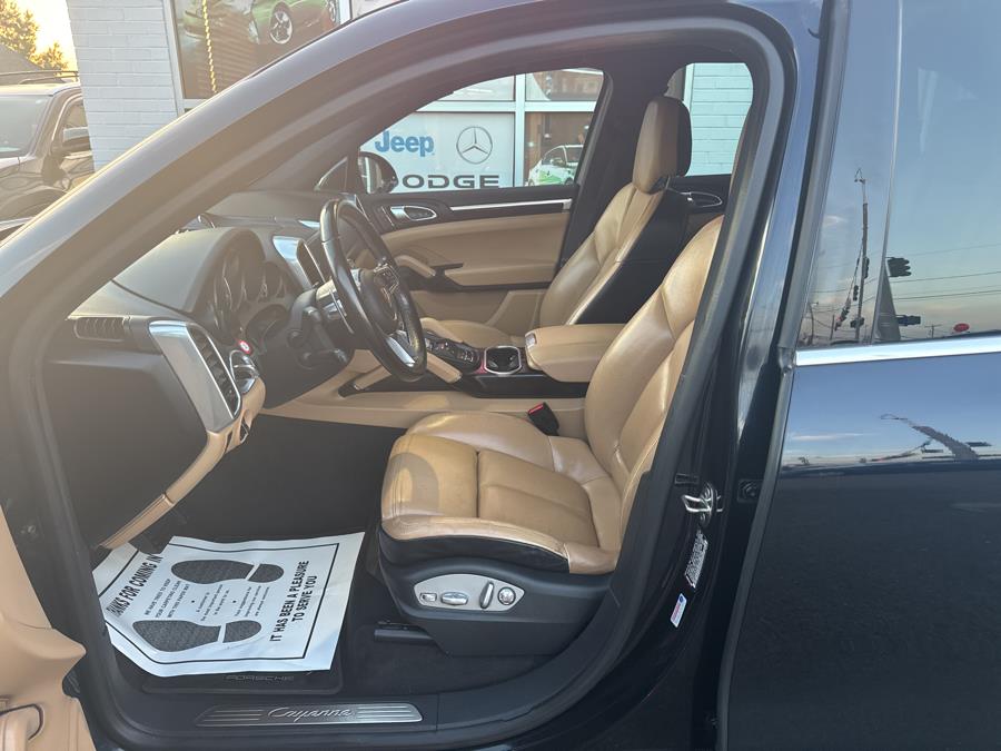 2017 Porsche Cayenne Platinum Edition AWD, available for sale in Milford, Connecticut | Korhan LLC DBA Superior Motors. Milford, Connecticut 2017 Porsche Cayenne Platinum Edition AWD, available for sale in Milford, Connecticut | Korhan LLC DBA Superior Motors. Milford, Connecticut