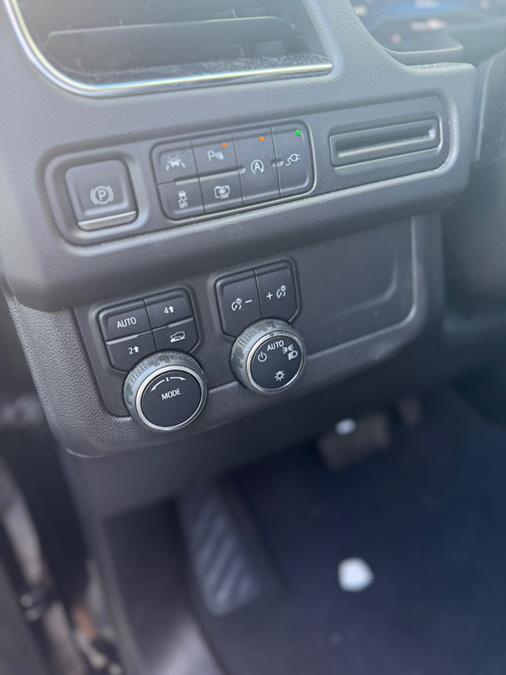 2022 Chevrolet Suburban 4WD 4dr LT, available for sale in Raynham, Massachusetts | J & A Auto Center. Raynham, Massachusetts 2022 Chevrolet Suburban 4WD 4dr LT, available for sale in Raynham, Massachusetts | J & A Auto Center. Raynham, Massachusetts