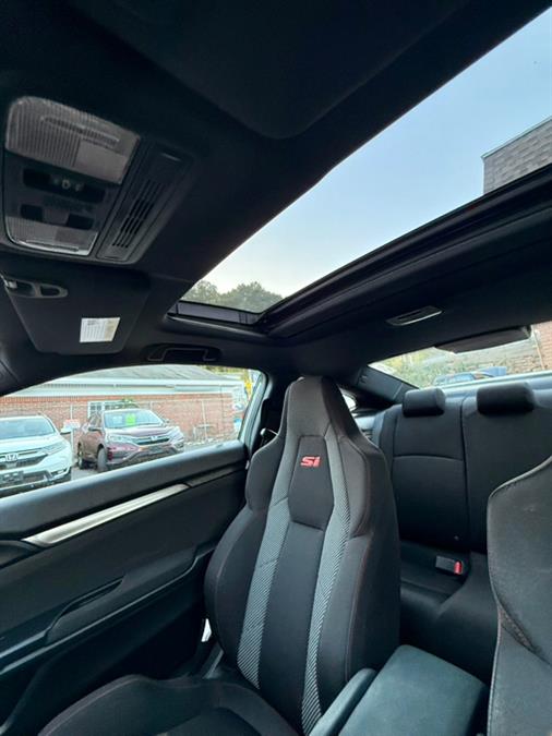 2018 Honda Civic Si Coupe Manual w/High Performance Tires, available for sale in Shelton, Connecticut | Center Motorsports LLC. Shelton, Connecticut 2018 Honda Civic Si Coupe Manual w/High Performance Tires, available for sale in Shelton, Connecticut | Center Motorsports LLC. Shelton, Connecticut