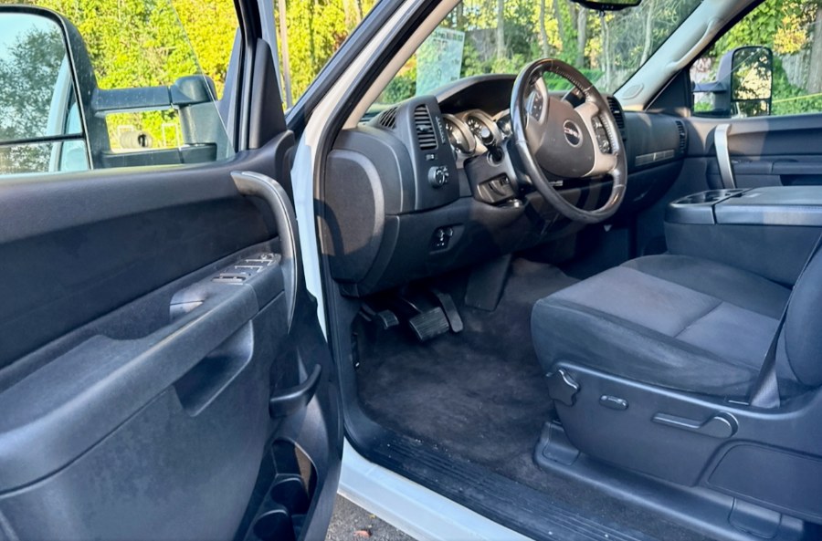 2013 GMC Sierra 2500HD 4WD Crew Cab 153.7" SLE, available for sale in Manchester, New Hampshire | Second Street Auto Sales Inc. Manchester, New Hampshire 2013 GMC Sierra 2500HD 4WD Crew Cab 153.7" SLE, available for sale in Manchester, New Hampshire | Second Street Auto Sales Inc. Manchester, New Hampshire