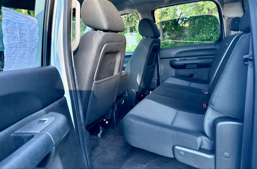 2013 GMC Sierra 2500HD 4WD Crew Cab 153.7" SLE, available for sale in Manchester, New Hampshire | Second Street Auto Sales Inc. Manchester, New Hampshire 2013 GMC Sierra 2500HD 4WD Crew Cab 153.7" SLE, available for sale in Manchester, New Hampshire | Second Street Auto Sales Inc. Manchester, New Hampshire