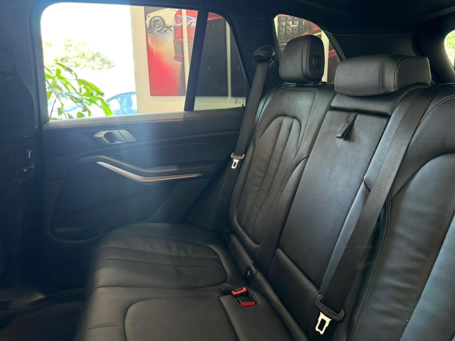 2020 BMW X5 xDrive40i Sports Activity Vehicle, available for sale in Franklin Square, New York | Luxury Motor Club. Franklin Square, New York 2020 BMW X5 xDrive40i Sports Activity Vehicle, available for sale in Franklin Square, New York | Luxury Motor Club. Franklin Square, New York