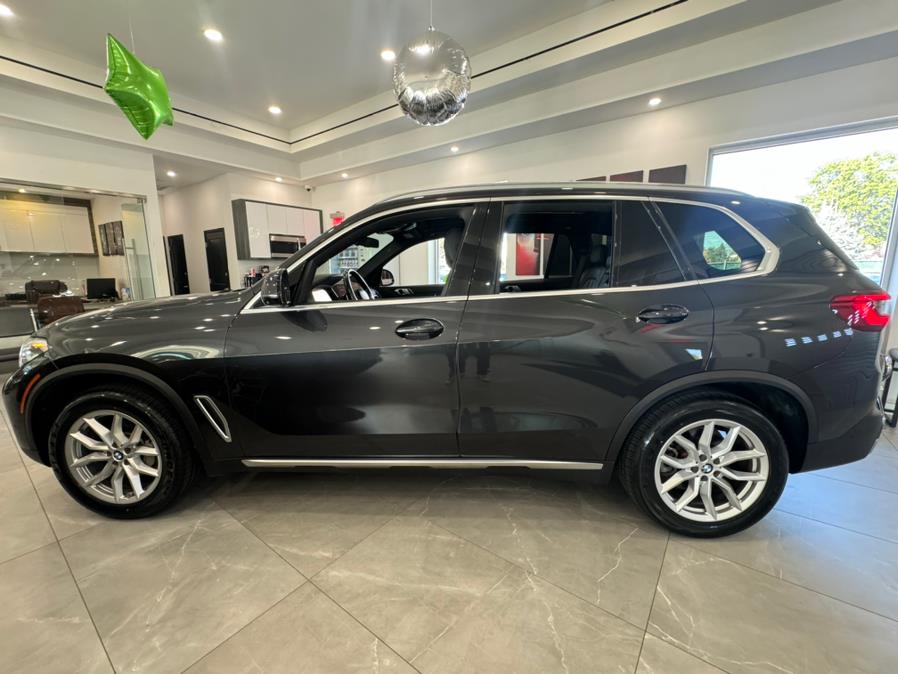 2020 BMW X5 xDrive40i Sports Activity Vehicle, available for sale in Franklin Square, New York | Luxury Motor Club. Franklin Square, New York 2020 BMW X5 xDrive40i Sports Activity Vehicle, available for sale in Franklin Square, New York | Luxury Motor Club. Franklin Square, New York