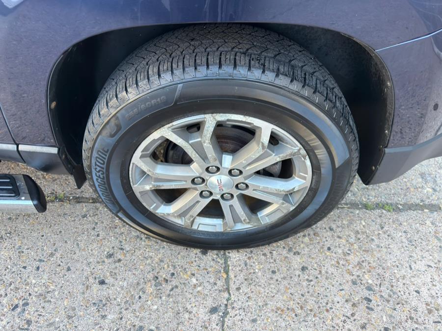 2015 GMC Acadia AWD 4dr SLT w/SLT-1, available for sale in Manchester, Connecticut | Carsonmain LLC. Manchester, Connecticut 2015 GMC Acadia AWD 4dr SLT w/SLT-1, available for sale in Manchester, Connecticut | Carsonmain LLC. Manchester, Connecticut