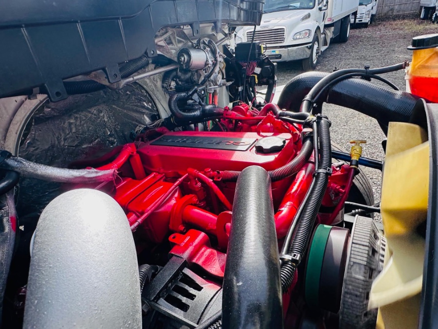 2018 International 4300 26 FEET DRY BOX  + CUMMINS  + LIFT GATE + NO CDL, available for sale in South Amboy, New Jersey | NJ Truck Spot. South Amboy, New Jersey 2018 International 4300 26 FEET DRY BOX  + CUMMINS  + LIFT GATE + NO CDL, available for sale in South Amboy, New Jersey | NJ Truck Spot. South Amboy, New Jersey