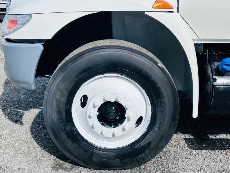 2018 International 4300 26 FEET DRY BOX  + CUMMINS  + LIFT GATE + NO CDL, available for sale in South Amboy, New Jersey | NJ Truck Spot. South Amboy, New Jersey 2018 International 4300 26 FEET DRY BOX  + CUMMINS  + LIFT GATE + NO CDL, available for sale in South Amboy, New Jersey | NJ Truck Spot. South Amboy, New Jersey