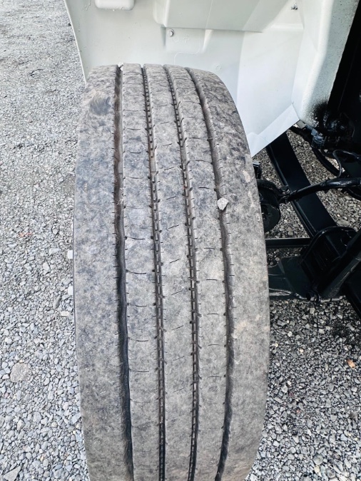 2018 International 4300 26 FEET DRY BOX  + CUMMINS  + LIFT GATE + NO CDL, available for sale in South Amboy, New Jersey | NJ Truck Spot. South Amboy, New Jersey 2018 International 4300 26 FEET DRY BOX  + CUMMINS  + LIFT GATE + NO CDL, available for sale in South Amboy, New Jersey | NJ Truck Spot. South Amboy, New Jersey