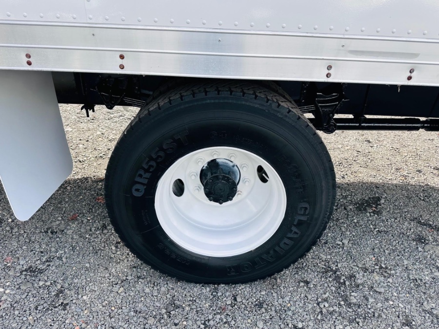 2018 International 4300 26 FEET DRY BOX  + CUMMINS  + LIFT GATE + NO CDL, available for sale in South Amboy, New Jersey | NJ Truck Spot. South Amboy, New Jersey 2018 International 4300 26 FEET DRY BOX  + CUMMINS  + LIFT GATE + NO CDL, available for sale in South Amboy, New Jersey | NJ Truck Spot. South Amboy, New Jersey