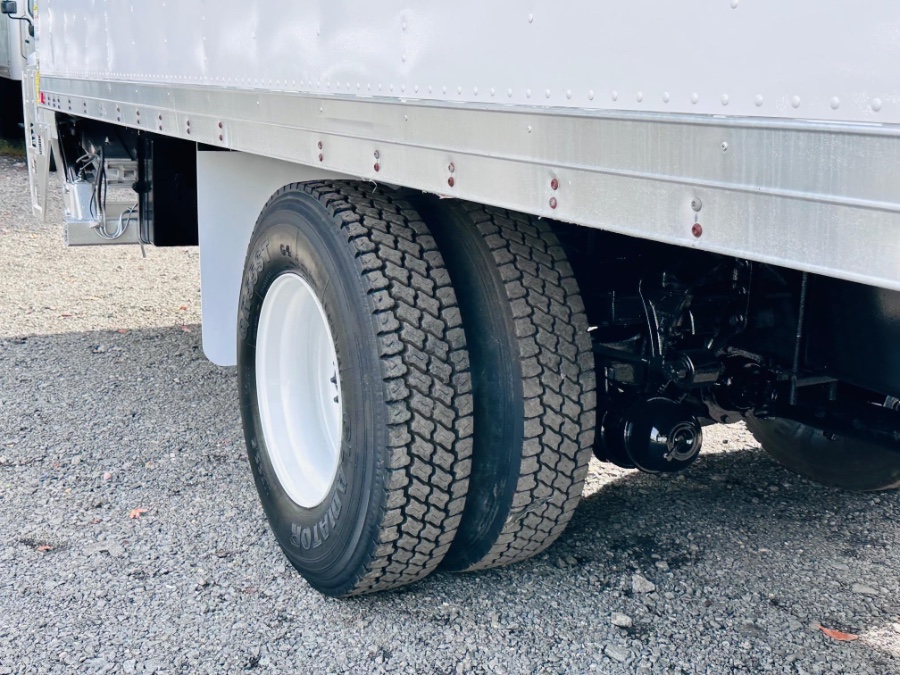 2018 International 4300 26 FEET DRY BOX  + CUMMINS  + LIFT GATE + NO CDL, available for sale in South Amboy, New Jersey | NJ Truck Spot. South Amboy, New Jersey 2018 International 4300 26 FEET DRY BOX  + CUMMINS  + LIFT GATE + NO CDL, available for sale in South Amboy, New Jersey | NJ Truck Spot. South Amboy, New Jersey