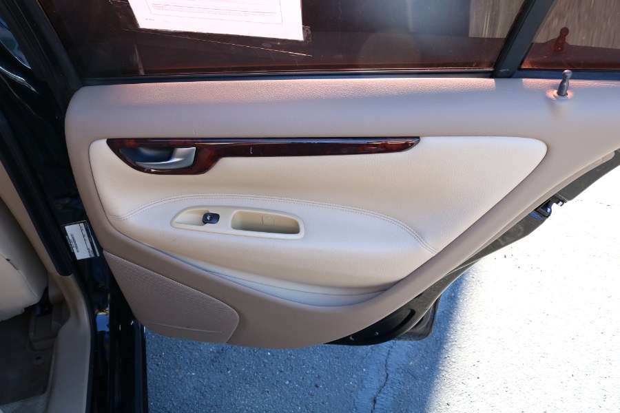 2006 Volvo S60 2.5L Turbo Auto w/Sunroof, available for sale in Bristol, Connecticut | Dealmax Motors LLC. Bristol, Connecticut 2006 Volvo S60 2.5L Turbo Auto w/Sunroof, available for sale in Bristol, Connecticut | Dealmax Motors LLC. Bristol, Connecticut