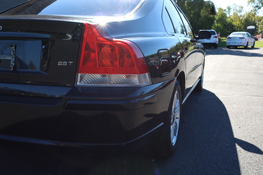 2006 Volvo S60 2.5L Turbo Auto w/Sunroof, available for sale in Bristol, Connecticut | Dealmax Motors LLC. Bristol, Connecticut 2006 Volvo S60 2.5L Turbo Auto w/Sunroof, available for sale in Bristol, Connecticut | Dealmax Motors LLC. Bristol, Connecticut