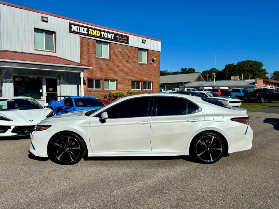 2019 Toyota Camry XSE photo 5
