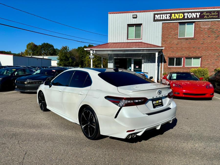 2019 Toyota Camry XSE photo 8