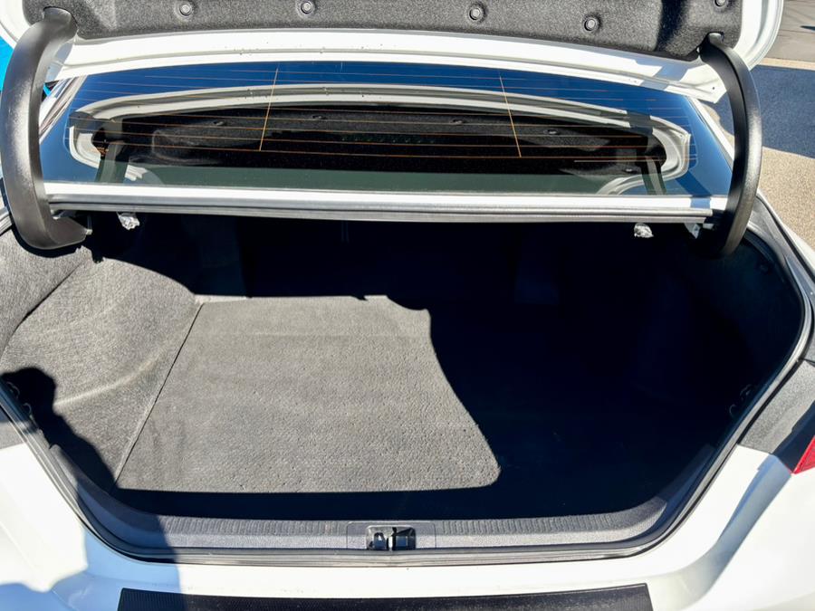 2019 Toyota Camry XSE photo 26