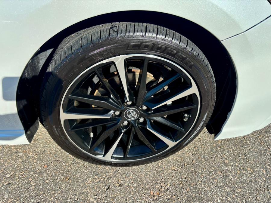 2019 Toyota Camry XSE photo 28