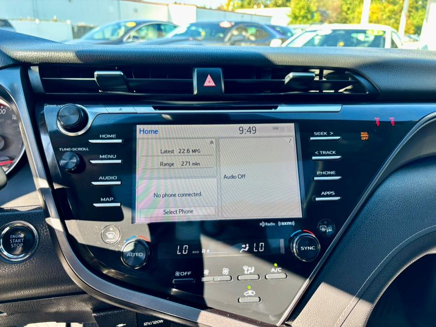 2019 Toyota Camry XSE photo 20