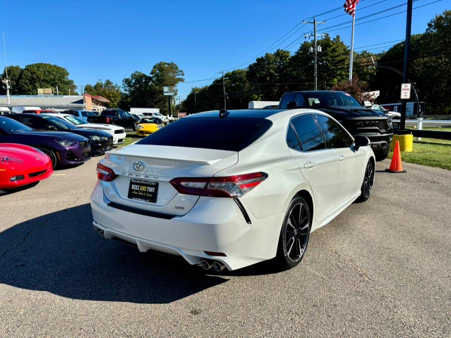 2019 Toyota Camry XSE photo 6