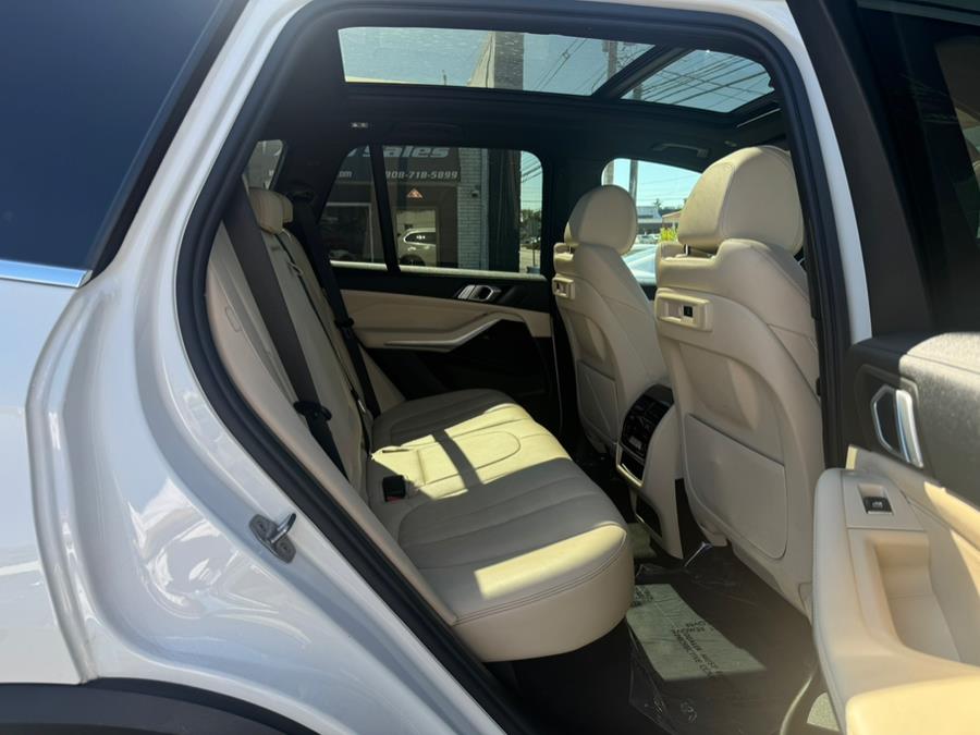 2021 BMW X5 xDrive40i Sports Activity Vehicle, available for sale in Linden, New Jersey | Champion Used Auto Sales. Linden, New Jersey 2021 BMW X5 xDrive40i Sports Activity Vehicle, available for sale in Linden, New Jersey | Champion Used Auto Sales. Linden, New Jersey