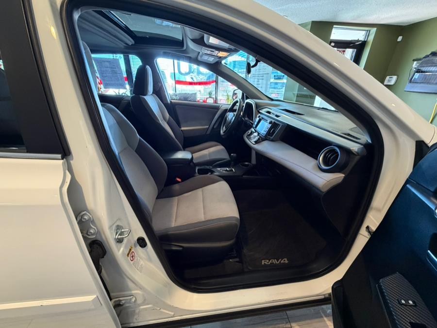 2015 Toyota RAV4 AWD 4dr XLE (Natl), available for sale in West Hartford, Connecticut | AutoMax. West Hartford, Connecticut 2015 Toyota RAV4 AWD 4dr XLE (Natl), available for sale in West Hartford, Connecticut | AutoMax. West Hartford, Connecticut
