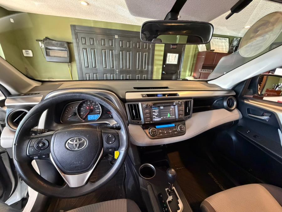 2015 Toyota RAV4 AWD 4dr XLE (Natl), available for sale in West Hartford, Connecticut | AutoMax. West Hartford, Connecticut 2015 Toyota RAV4 AWD 4dr XLE (Natl), available for sale in West Hartford, Connecticut | AutoMax. West Hartford, Connecticut