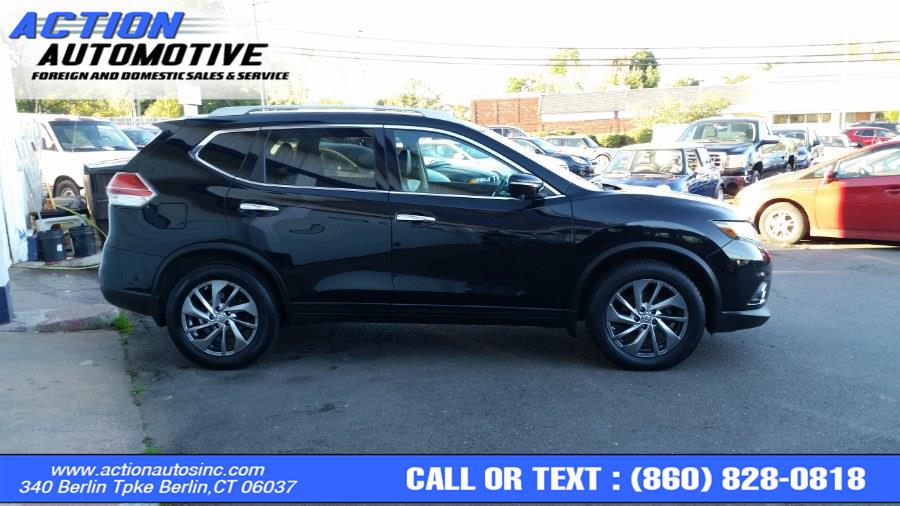 2015 Nissan Rogue SV photo 2