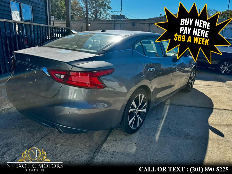 2018 Nissan Maxima SV photo 4