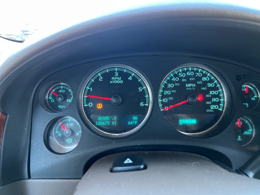 2011 Chevrolet Tahoe 4WD 4dr 1500 LT, available for sale in Westfield, Massachusetts | Auto Wings Cop. Westfield, Massachusetts 2011 Chevrolet Tahoe 4WD 4dr 1500 LT, available for sale in Westfield, Massachusetts | Auto Wings Cop. Westfield, Massachusetts