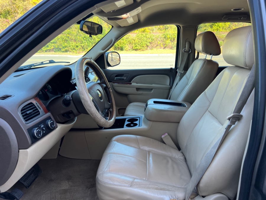 2011 Chevrolet Tahoe 4WD 4dr 1500 LT, available for sale in Westfield, Massachusetts | Auto Wings Cop. Westfield, Massachusetts 2011 Chevrolet Tahoe 4WD 4dr 1500 LT, available for sale in Westfield, Massachusetts | Auto Wings Cop. Westfield, Massachusetts