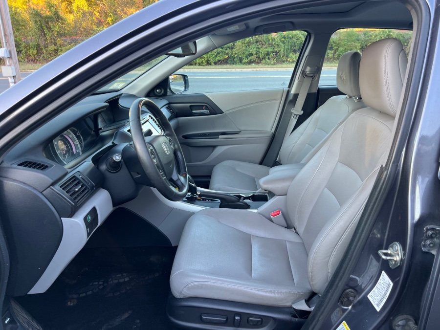 2014 Honda Accord Sedan 4dr V6 Auto EX-L w/Navi, available for sale in Westfield, Massachusetts | Auto Wings Cop. Westfield, Massachusetts 2014 Honda Accord Sedan 4dr V6 Auto EX-L w/Navi, available for sale in Westfield, Massachusetts | Auto Wings Cop. Westfield, Massachusetts