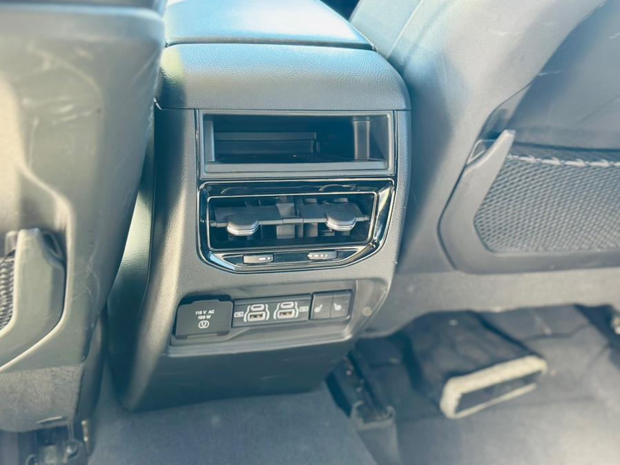 2024 Jeep Grand Cherokee 4xe 4x4, available for sale in Irvington, New Jersey | Elis Motors Corp. Irvington, New Jersey 2024 Jeep Grand Cherokee 4xe 4x4, available for sale in Irvington, New Jersey | Elis Motors Corp. Irvington, New Jersey