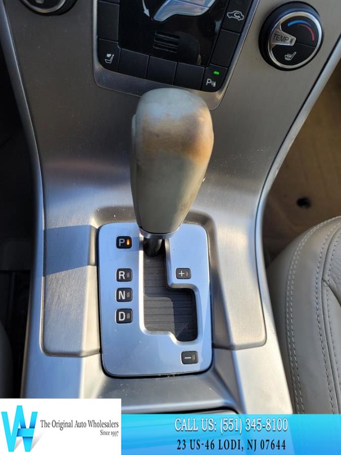 2011 Volvo XC60 AWD 4dr 3.0T w/Moonroof, available for sale in Lodi, New Jersey | AW Auto & Truck Wholesalers, Inc. Lodi, New Jersey 2011 Volvo XC60 AWD 4dr 3.0T w/Moonroof, available for sale in Lodi, New Jersey | AW Auto & Truck Wholesalers, Inc. Lodi, New Jersey