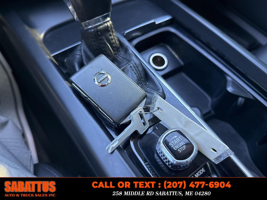 2019 Volvo XC60 T5 AWD Momentum, available for sale in Sabattus, Maine | Sabattus Auto and Truck Sales Inc. Sabattus, Maine 2019 Volvo XC60 T5 AWD Momentum, available for sale in Sabattus, Maine | Sabattus Auto and Truck Sales Inc. Sabattus, Maine