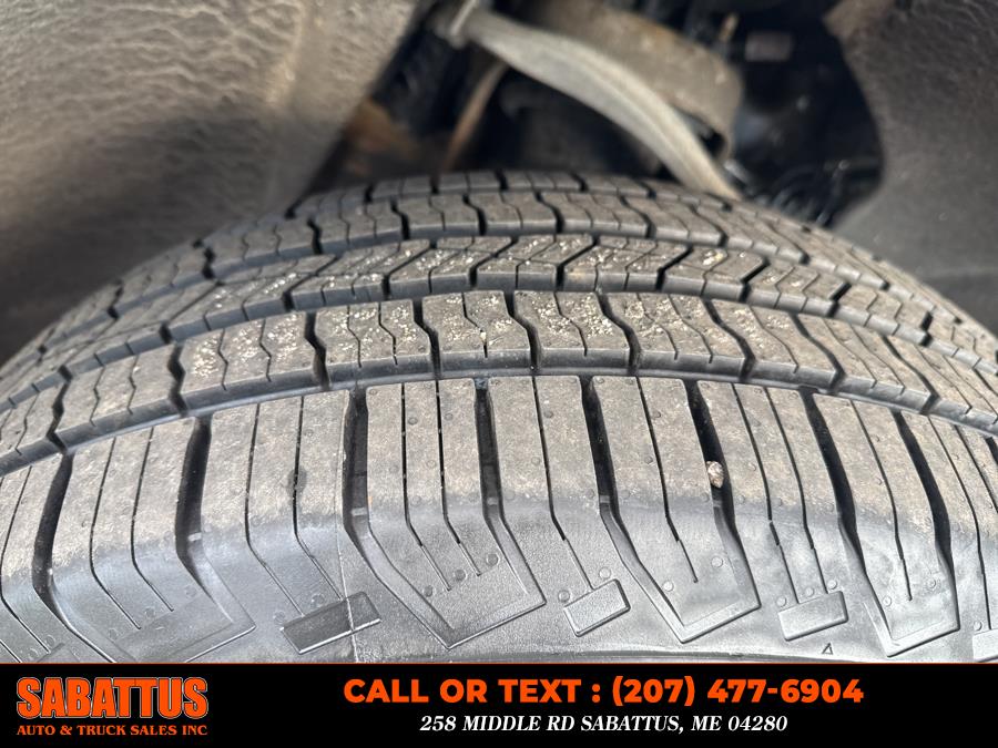2021 Chevrolet Suburban 4WD 4dr LT, available for sale in Sabattus, Maine | Sabattus Auto and Truck Sales Inc. Sabattus, Maine 2021 Chevrolet Suburban 4WD 4dr LT, available for sale in Sabattus, Maine | Sabattus Auto and Truck Sales Inc. Sabattus, Maine